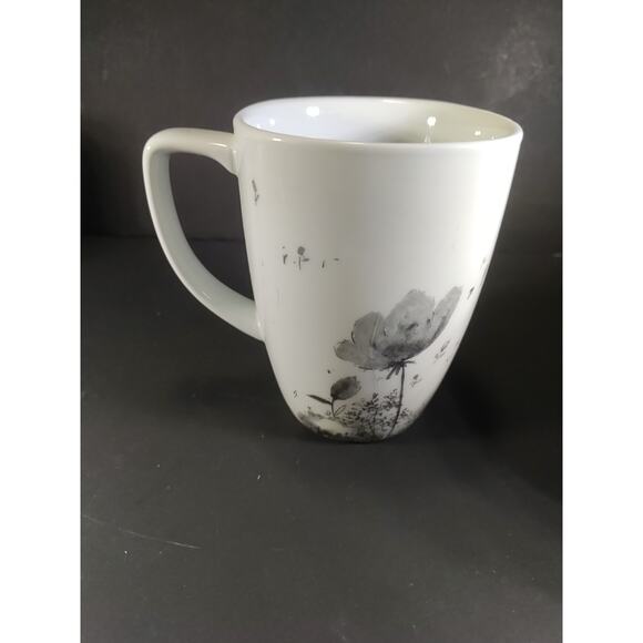 Corelle Coordinates Porcelain Coffee Cup Mug Lot Of 4 White Gray Flowers - Picture 9 of 14